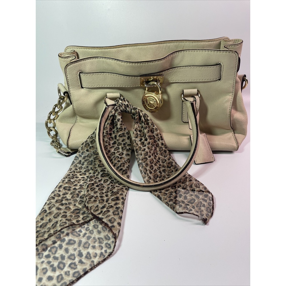 MICHAEL KORS  Medium Beige MONOGRAM LOGO Gold CHAIN  BAG L